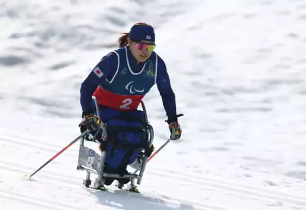 力走する佐藤那