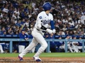 大谷の勝ち越し本塁打　大リーグ