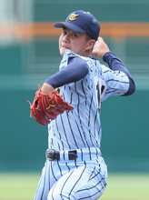力投する籾山　高校野球