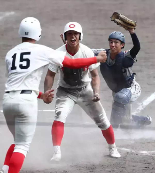 智弁和歌山、延長戦制す＝高校野球・敦賀気比３―７智弁和歌山