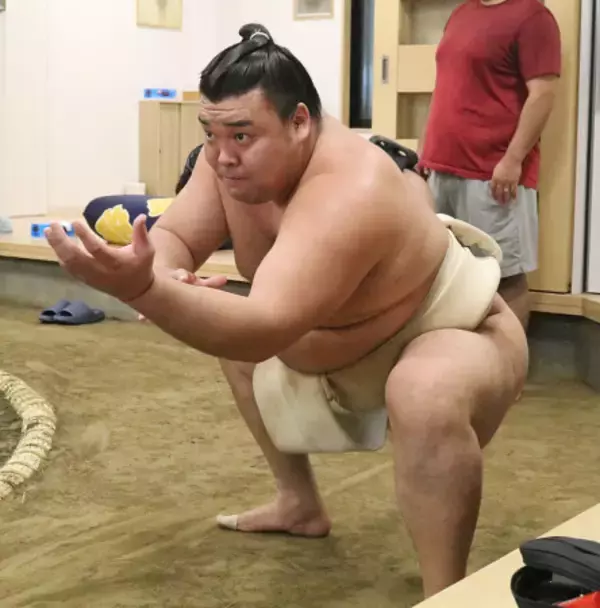 汗を流す霧島