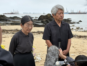 辺野古転覆、運航団体が献花＝事故から３カ月―沖縄