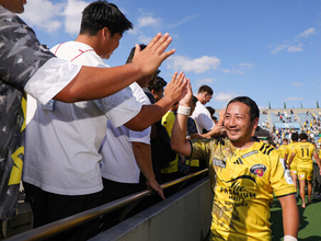 出し切った流と中村＝現役最後、敗戦にも涙なし―ラグビーリーグワン