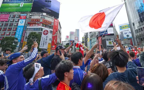 ファン「リーグ１位通過を」＝ＰＶや渋谷、歓喜と拍手―Ｗ杯サッカー