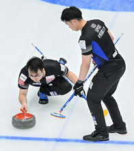 青木、最後に逆転ショット＝カーリング日本選手権