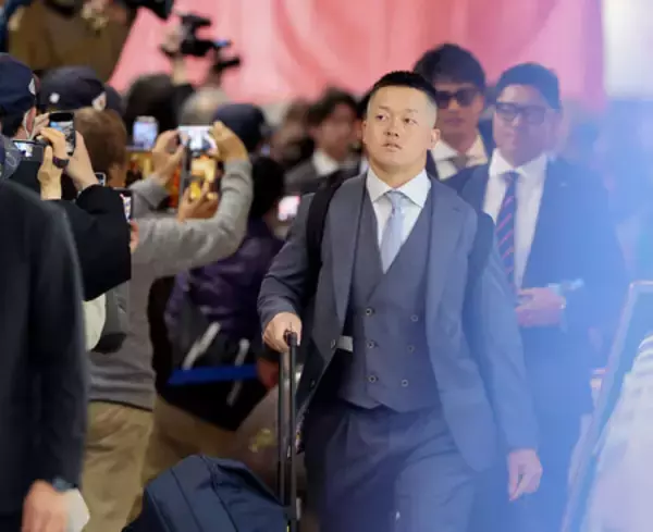 井端監督「やっと始まる」＝１４日から宮崎合宿―侍ジャパン