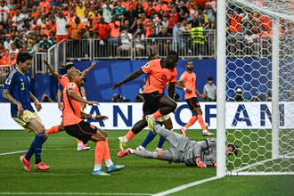 日本、チュニジアと対戦＝オランダはスウェーデン下す―Ｗ杯サッカー