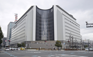 ８０歳母踏み付け死なせたか＝長男逮捕、「日常的に暴行」―大阪府警