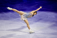 最後の滑りで観客魅了＝坂本がエキシビション＝世界フィギュア