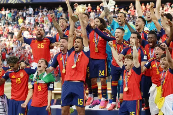 歓喜するスペイン代表　Ｗ杯サッカー