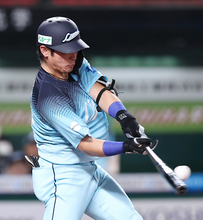 岸の適時二塁打　プロ野球