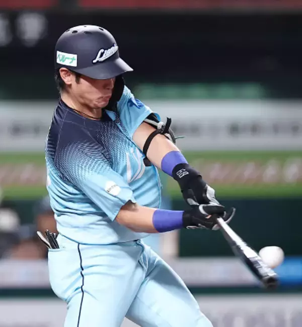 岸の適時二塁打　プロ野球