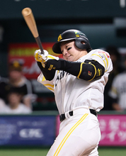 ソフトバンク、３連勝で王手　プロ野球
