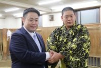 雷親方の長男が入門