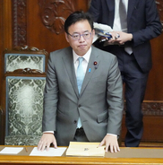 医療制度改革法が成立＝「ＯＴＣ類似薬」に追加負担―出産費を保険適用で無償化