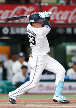 西武、役者そろい８得点＝復帰の長谷川３安打―プロ野球