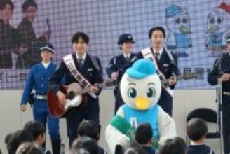 一日警察署長にラニーノーズ