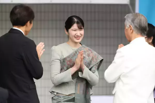 愛子さま、ラオスフェスに