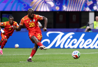 ＰＫを決めるウィサ　Ｗ杯サッカー