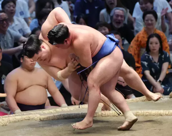 支度部屋・大相撲名古屋場所