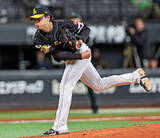 「力投する上茶谷　プロ野球」の画像1