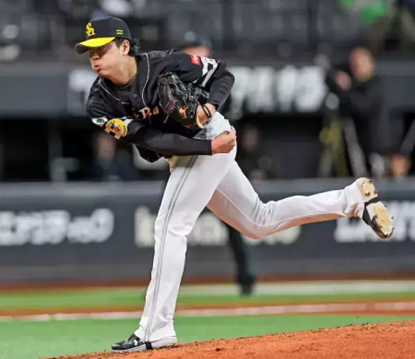 力投する上茶谷　プロ野球