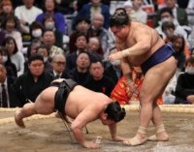 若元春を下す高安