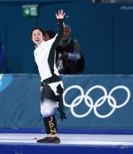 手を振る高木　五輪