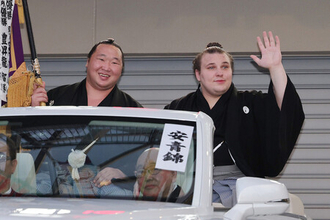 弱み見せず、劇的Ｖ３＝安青錦、ともえ戦制す―大相撲名古屋場所
