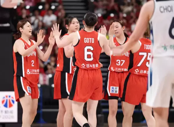 日本女子、韓国下す