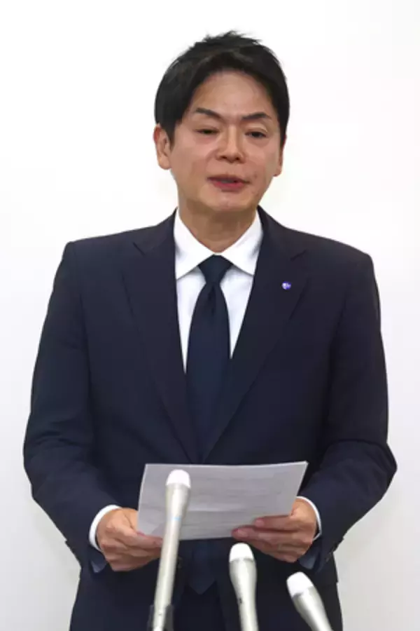 横浜市長が辞意表明