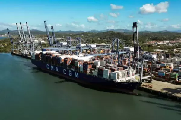 パナマ、中国の「重い代償」脅迫に反発 運河問題