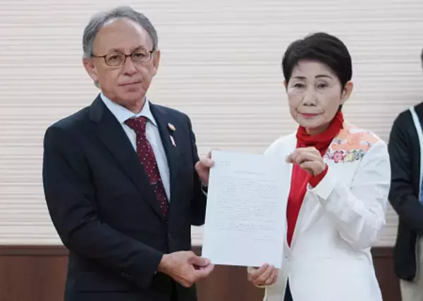 玉城沖縄知事、３選出馬に意欲