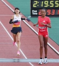 矢田、好記録で４位＝初マラソン日本最高、歴代６位―大阪国際女子