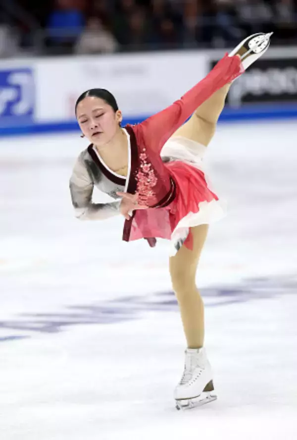 渡辺、逆転許し２位　フィギュア