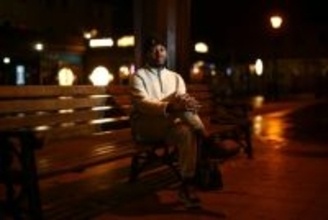 「私たちは幽霊」英国社会を陰から支える夜勤の外国人労働者