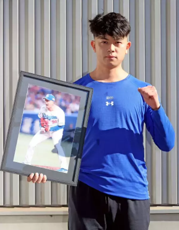 最優秀選手に中日の松山　プロ野球