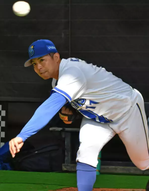 東、満足の初ブルペン＝プロ野球・ＤｅＮＡ