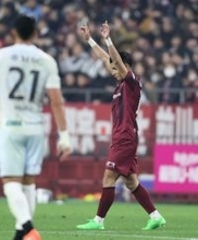 喜ぶ佐々木　Ｊリーグ