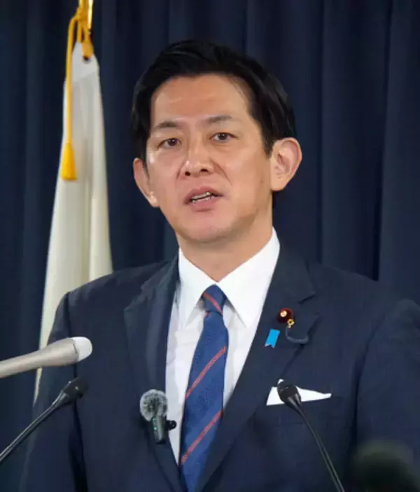 高市首相と自民の「距離」否定