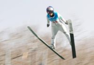 高梨、五輪シーズンへ弾み＝全日本ジャンプ