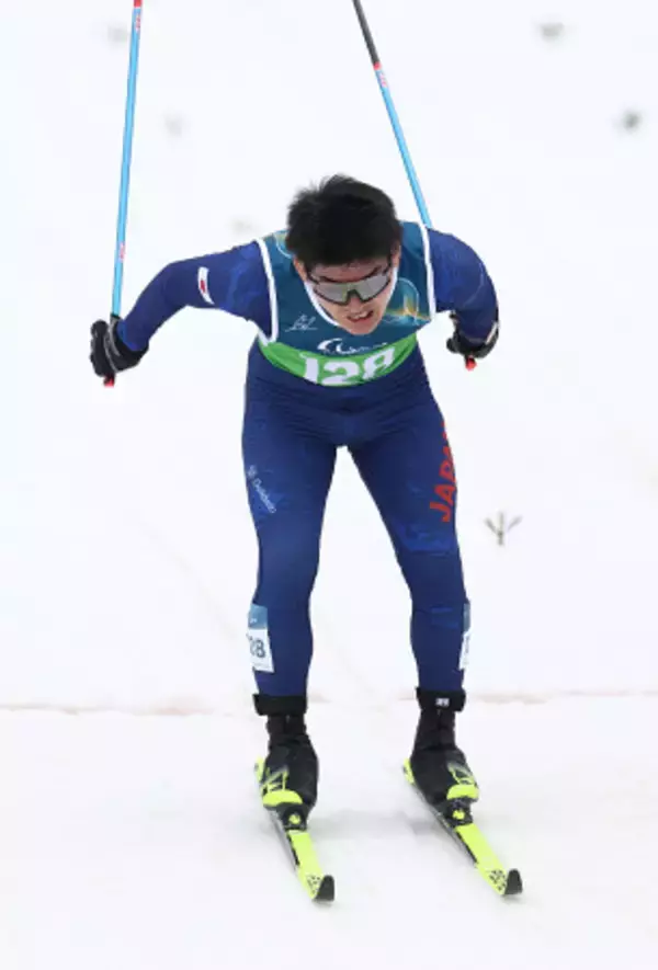 ゴールする岩本啓