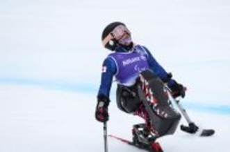 悔しそうな表情の村岡