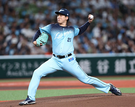 力投する武内　プロ野球