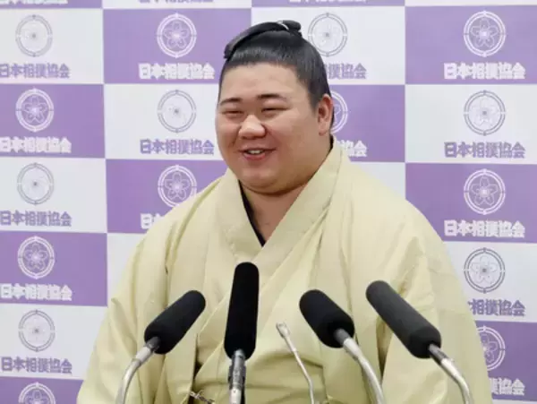 藤ノ川、勝ち越し目指して＝大相撲秋場所