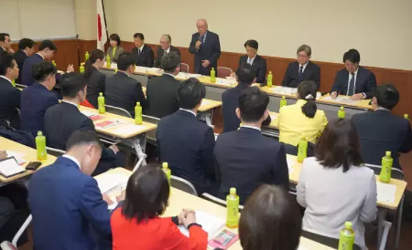 「高市チルドレン」に自民戦々恐々