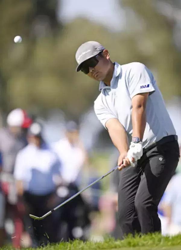 久常、３位で最終日へ　米男子ゴルフ