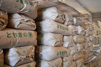 コメ価格、５キロ４３３５円＝３週ぶり、最高値更新―農水省