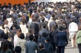 年収６００万円で年３．７万円＝「壁」引き上げ、中間層に恩恵―民間試算・２６年度税制改正