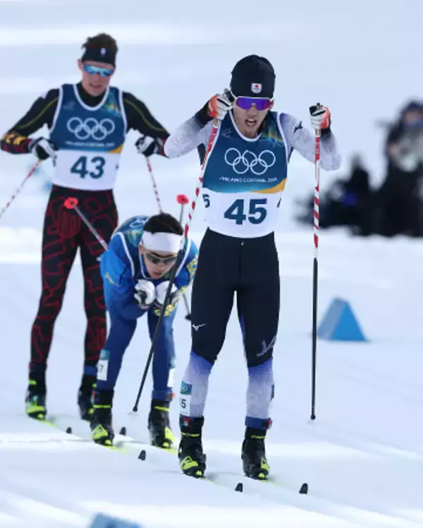 力走する山崎　五輪